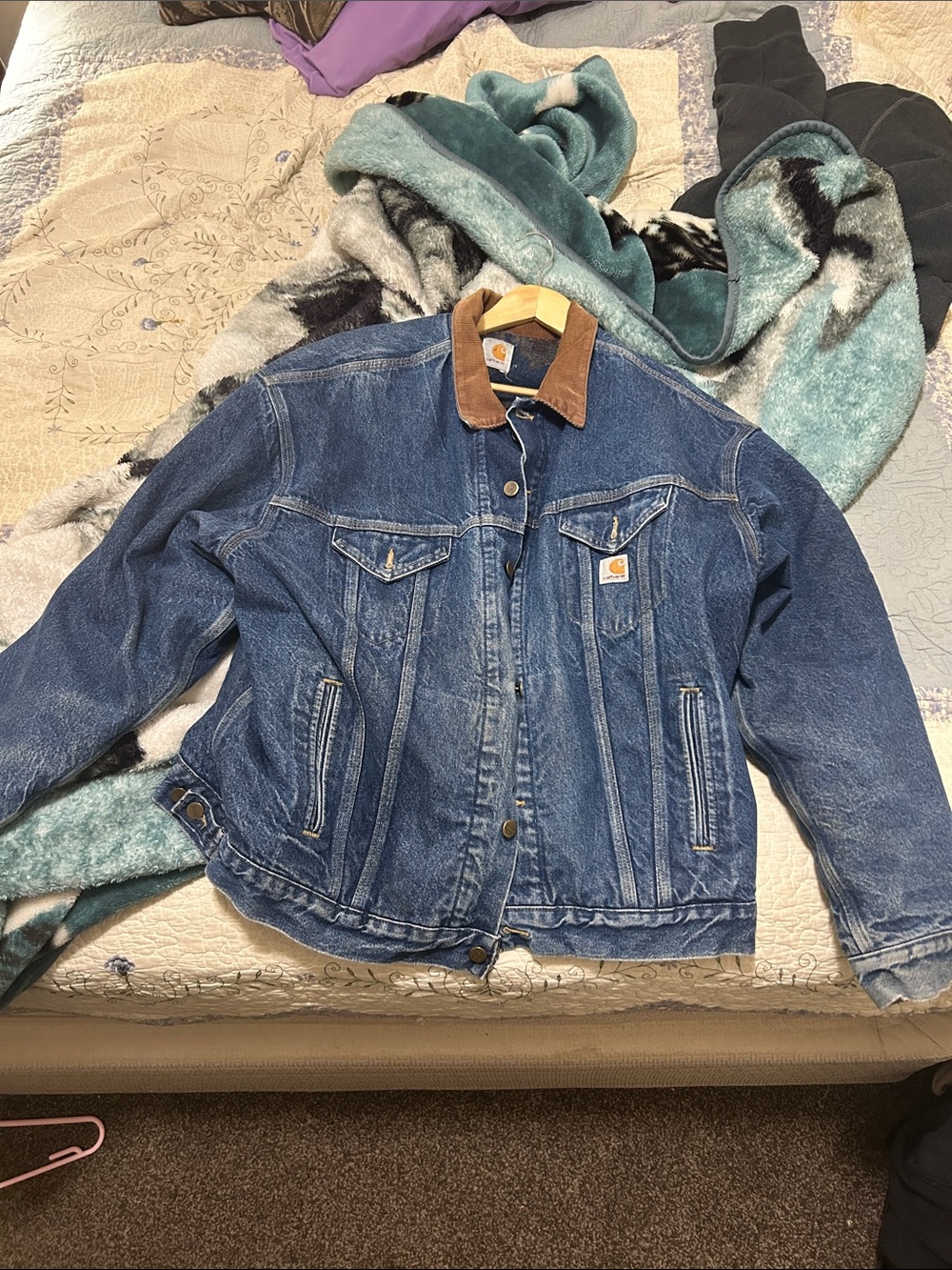 Carhartt men’s Denim Jacket with Brown Corduroy Collar
